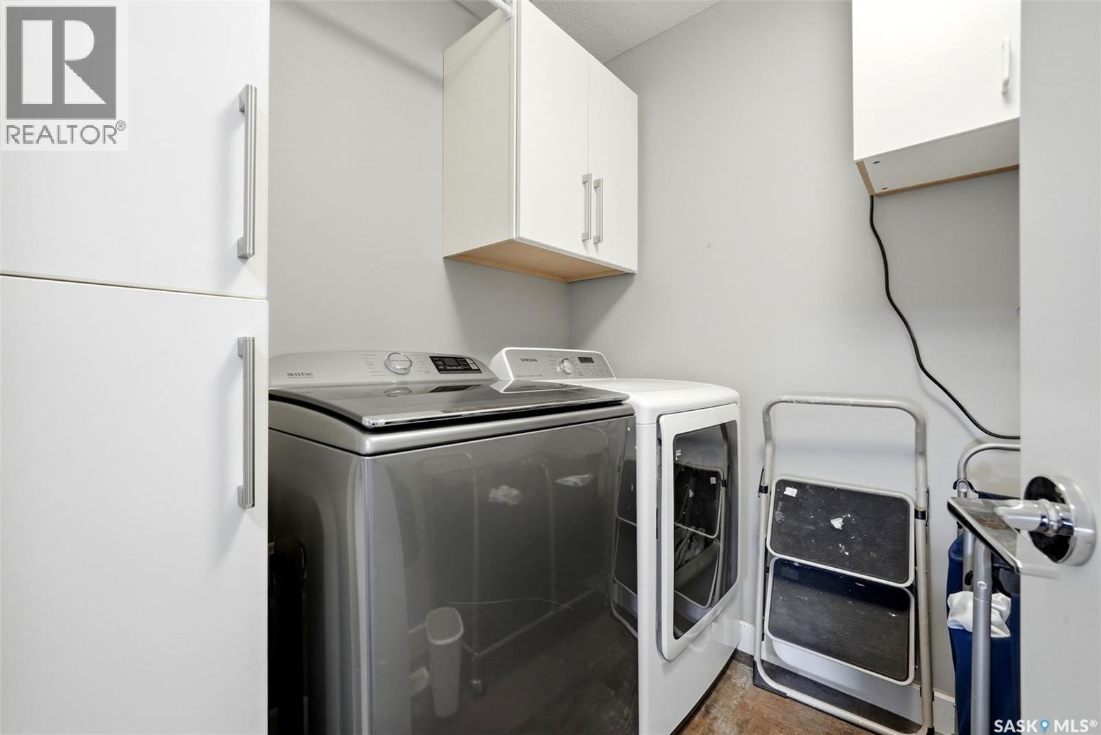 5237 Snowbirds Crescent, Regina, SK - Indoor Photo Showing Laundry Room