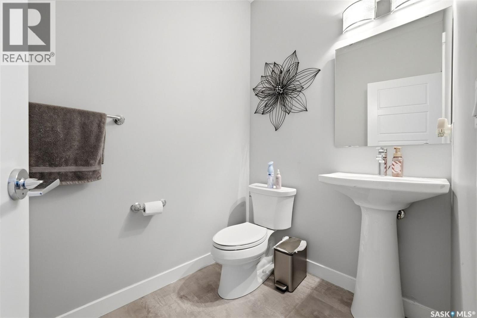 5237 Snowbirds Crescent, Regina, SK - Indoor Photo Showing Bathroom