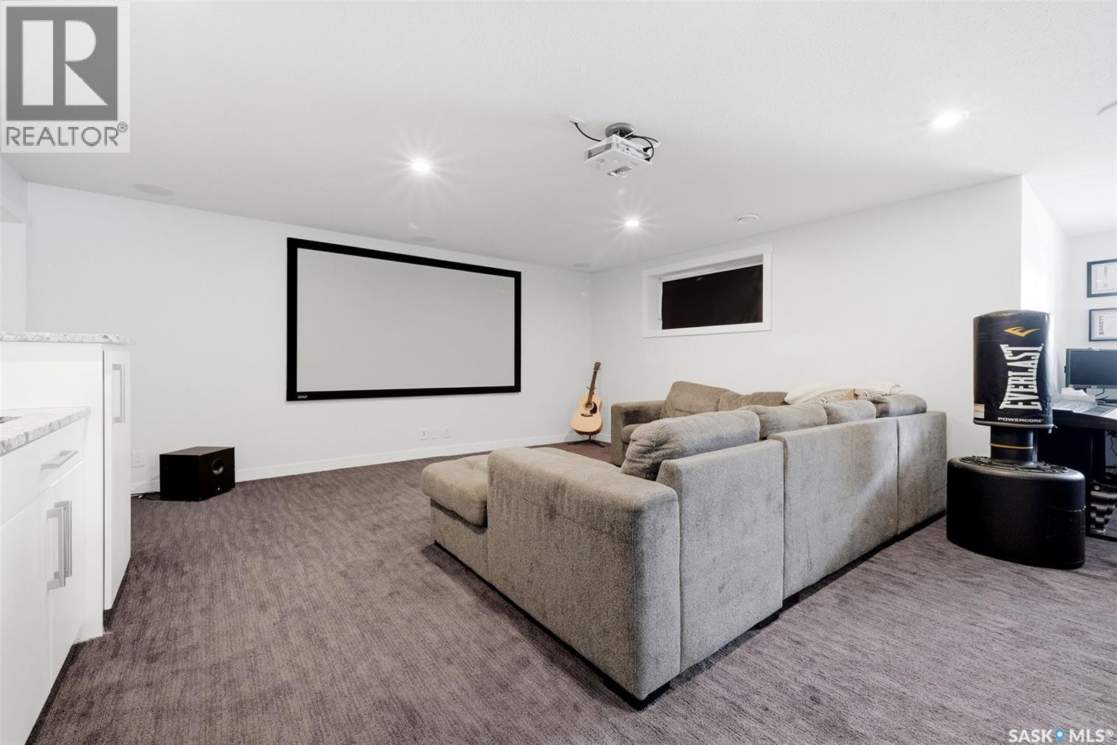 5237 Snowbirds Crescent, Regina, SK - Indoor