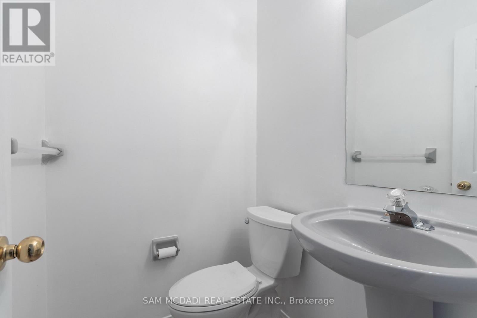 5411 Sweetgrass Gate, Mississauga, ON - Indoor Photo Showing Bathroom