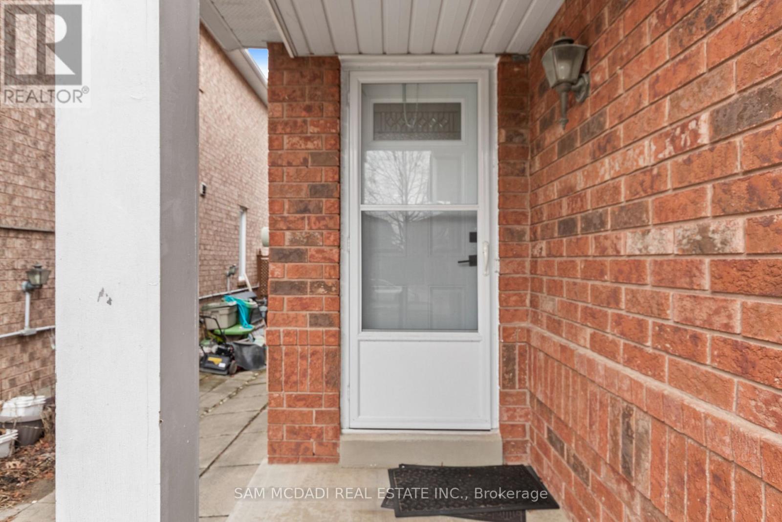 5411 Sweetgrass Gate, Mississauga, ON - Outdoor With Exterior