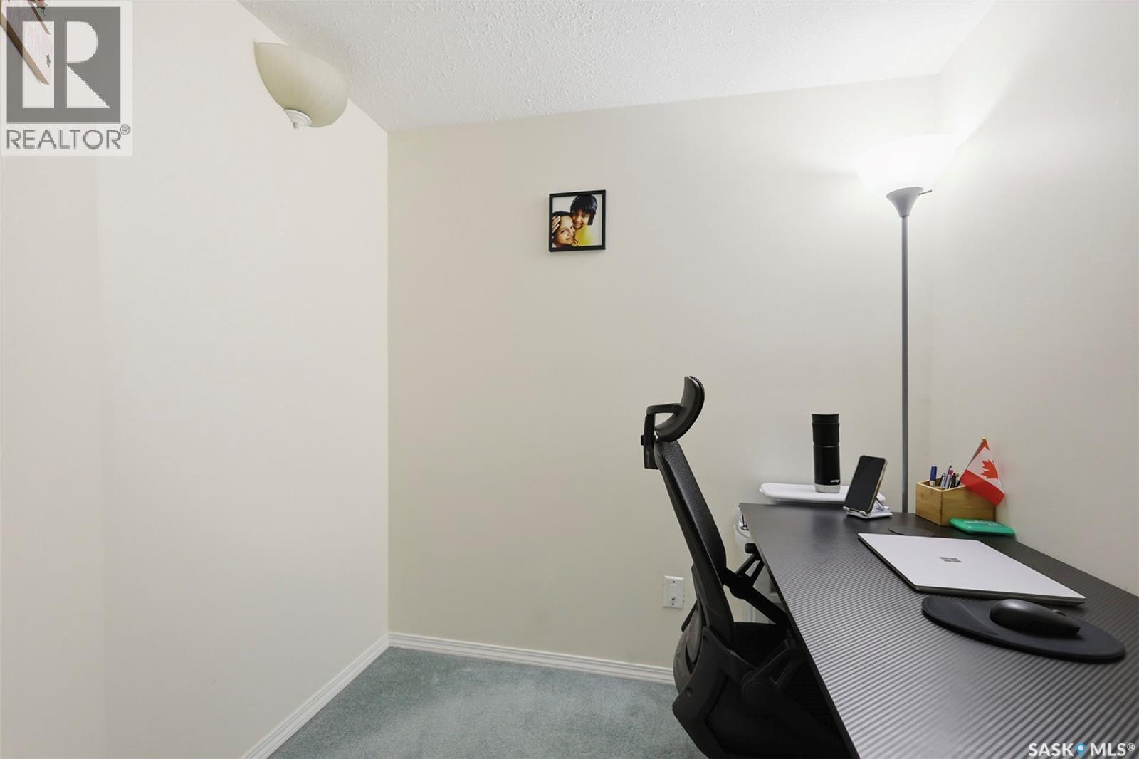 215 934 Heritage View, Saskatoon, SK - Indoor Photo Showing Gym Room