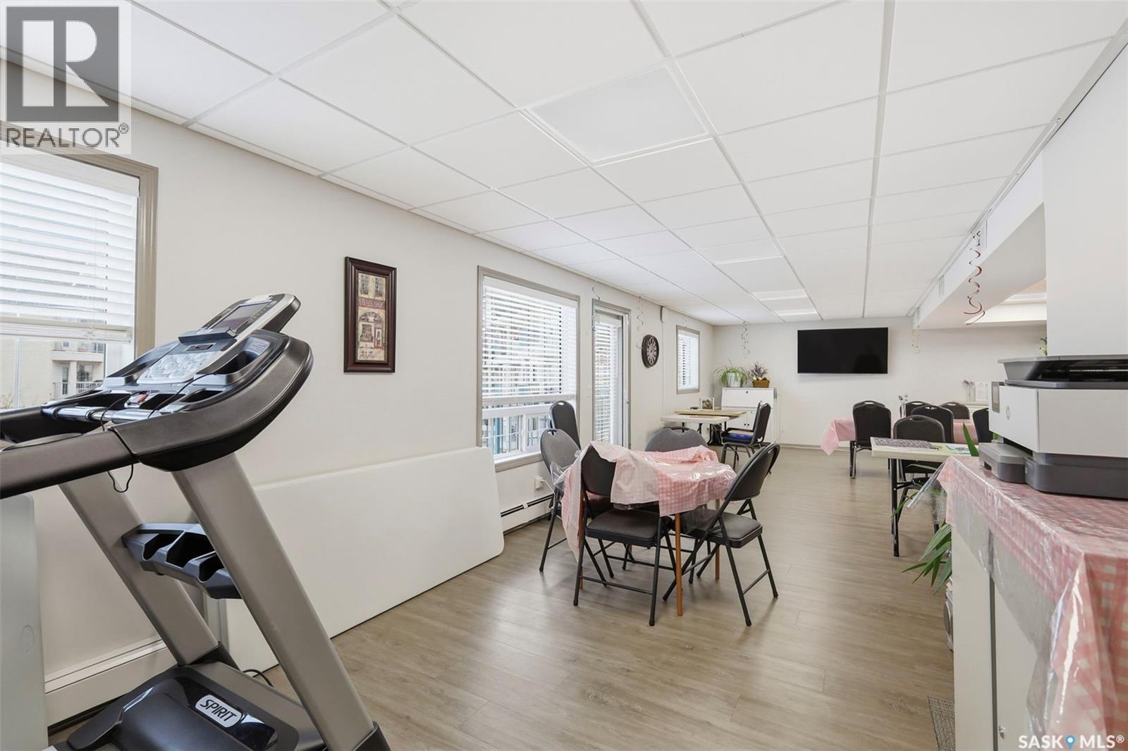 215 934 Heritage View, Saskatoon, SK - Indoor Photo Showing Gym Room