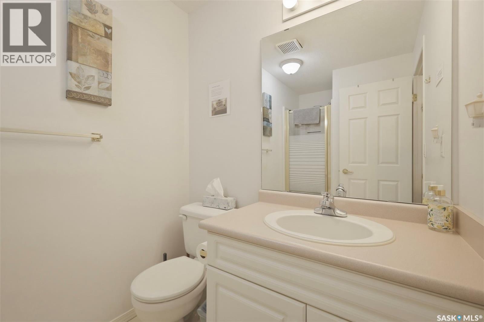 215 934 Heritage View, Saskatoon, SK - Indoor Photo Showing Bathroom