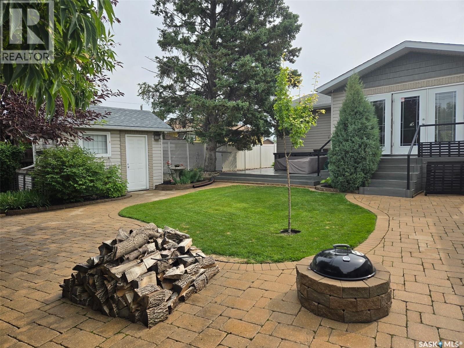 12 Secord Place, Regina, SK - Outdoor With Deck Patio Veranda