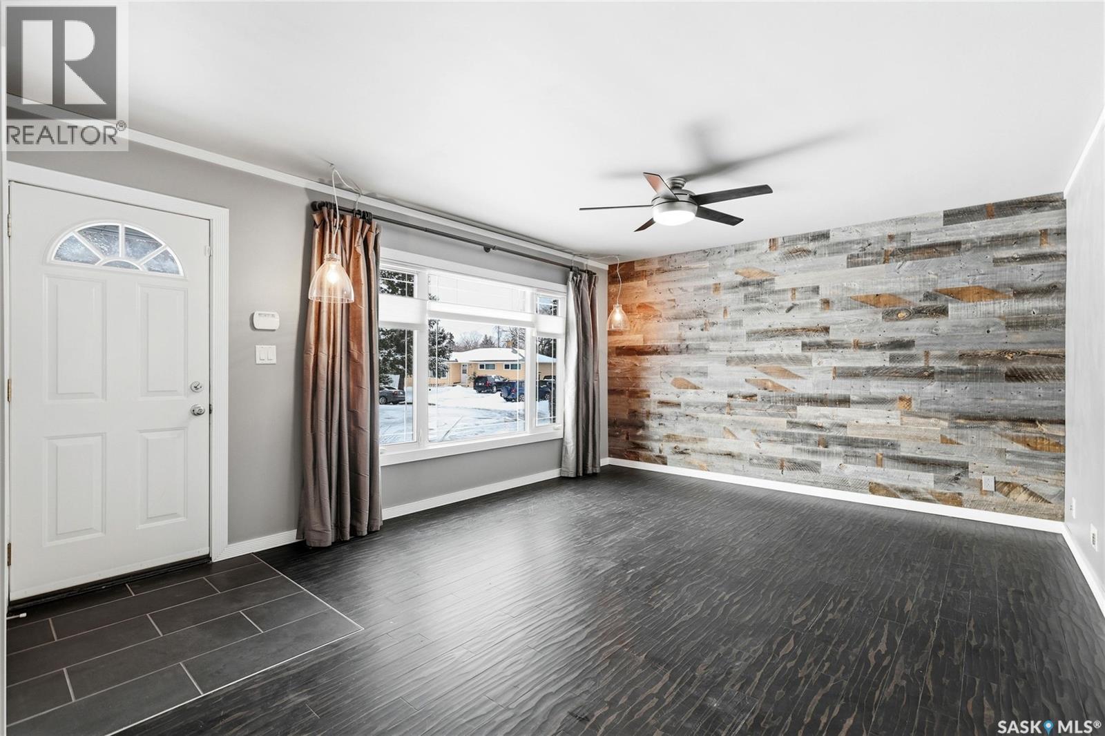 12 Secord Place, Regina, SK - Indoor Photo Showing Other Room