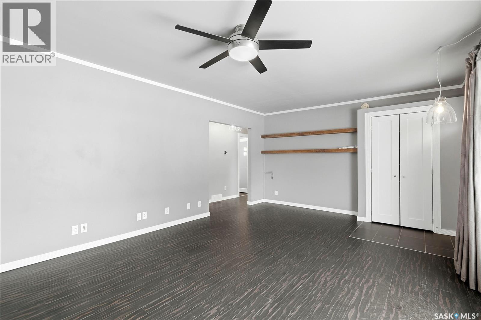 12 Secord Place, Regina, SK - Indoor Photo Showing Other Room