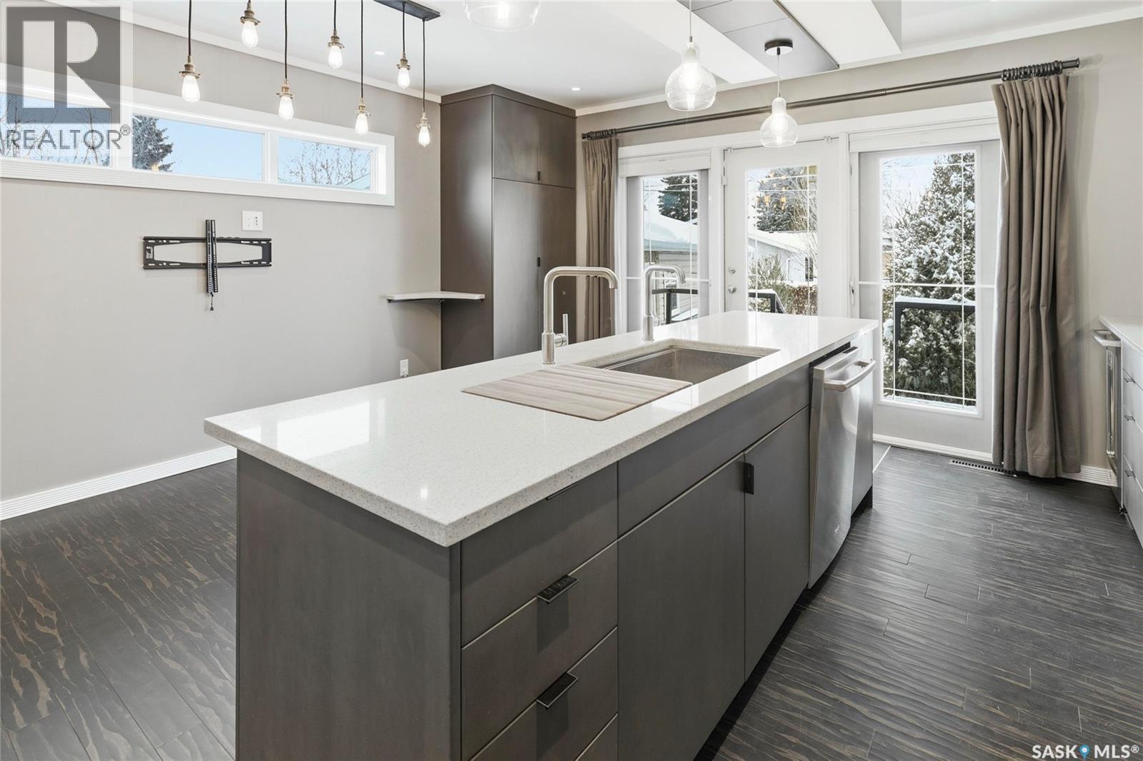 12 Secord Place, Regina, SK - Indoor Photo Showing Kitchen