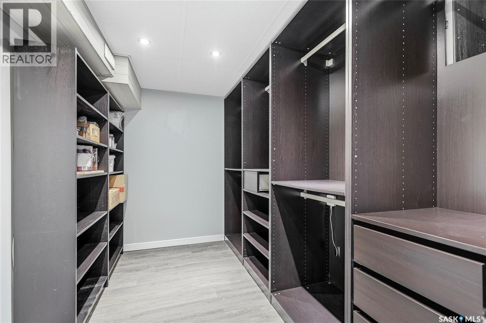 12 Secord Place, Regina, SK - Indoor