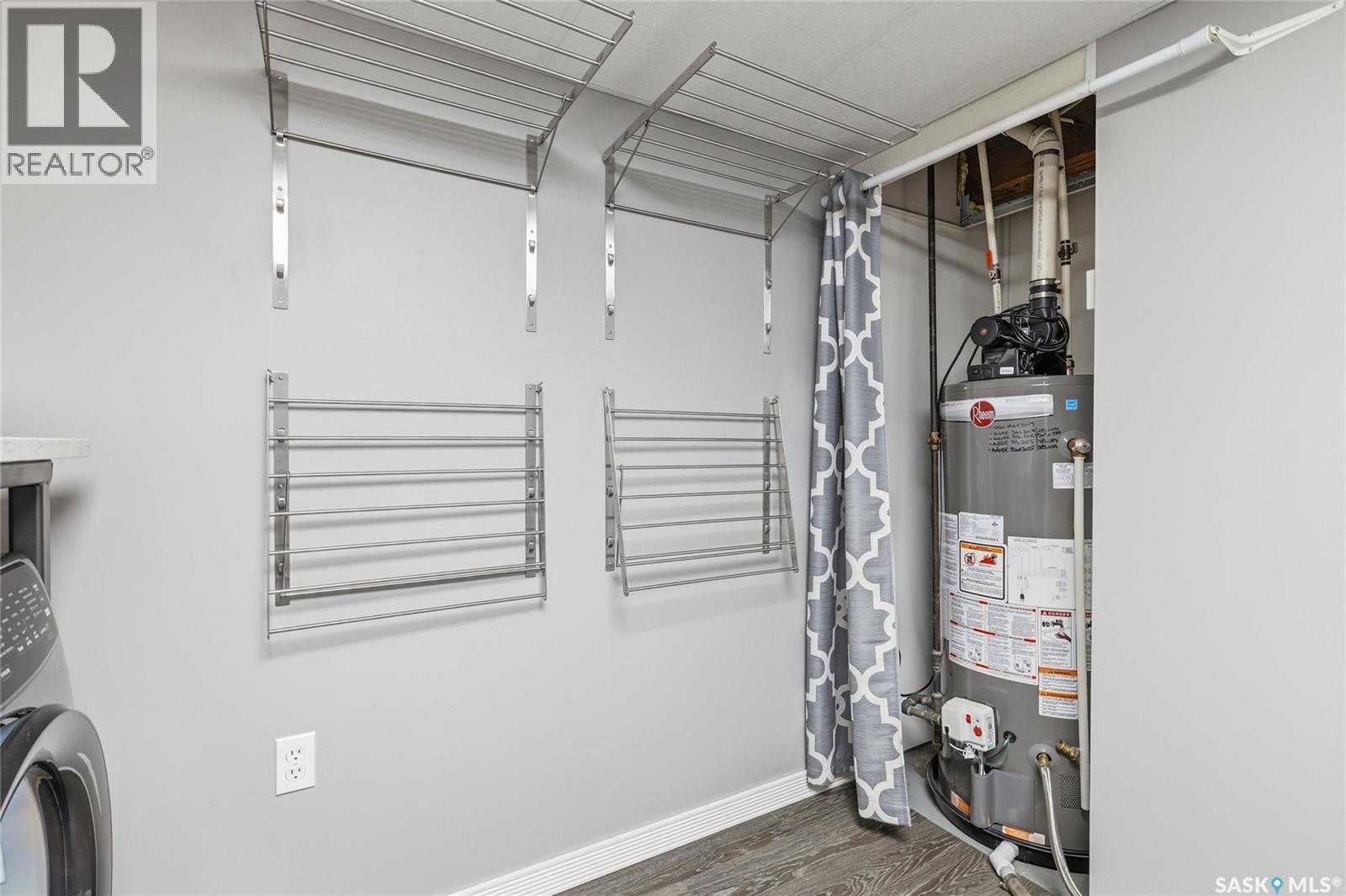 12 Secord Place, Regina, SK - Indoor Photo Showing Other Room