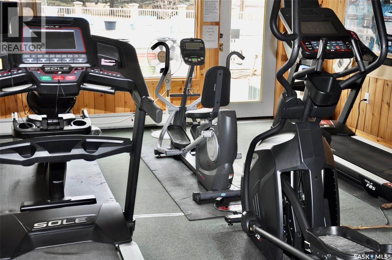 317 325 Keevil Crescent, Saskatoon, SK - Indoor Photo Showing Gym Room