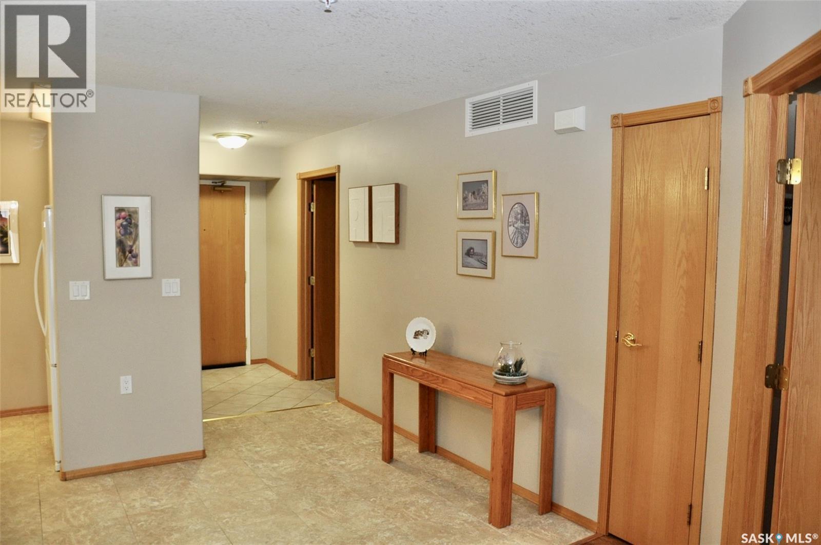 317 325 Keevil Crescent, Saskatoon, SK - Indoor Photo Showing Other Room