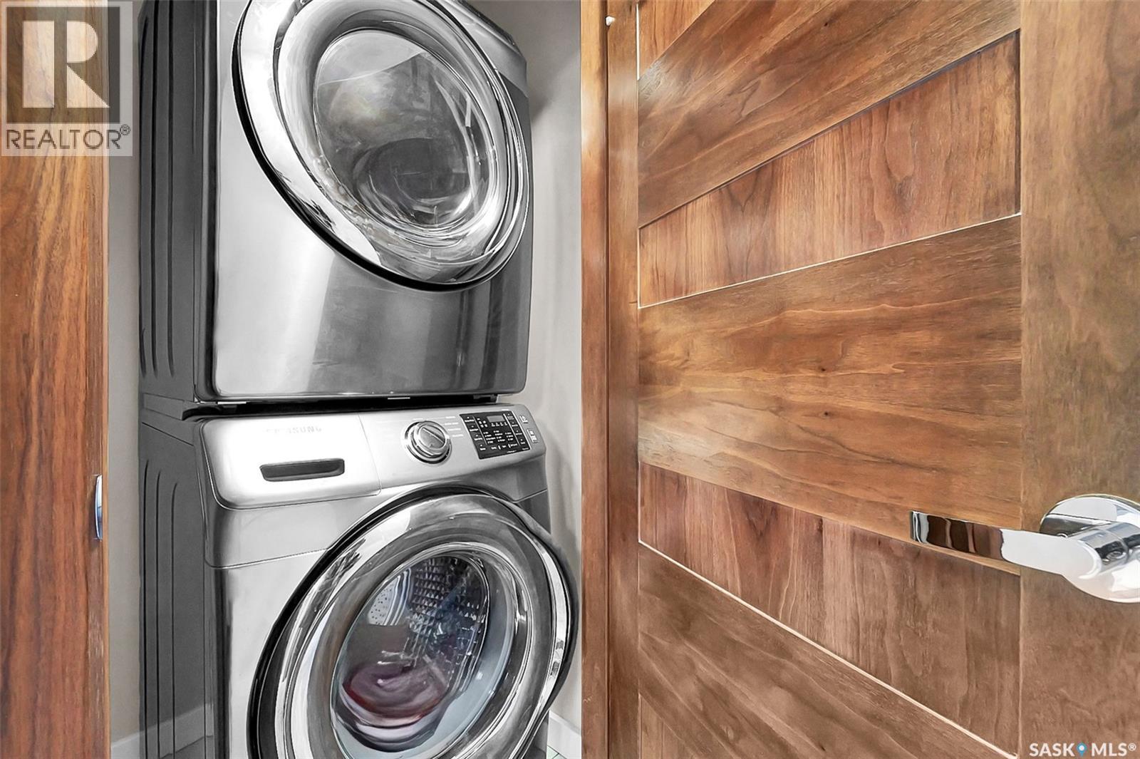 611 Pichler Crescent, Saskatoon, SK - Indoor Photo Showing Laundry Room