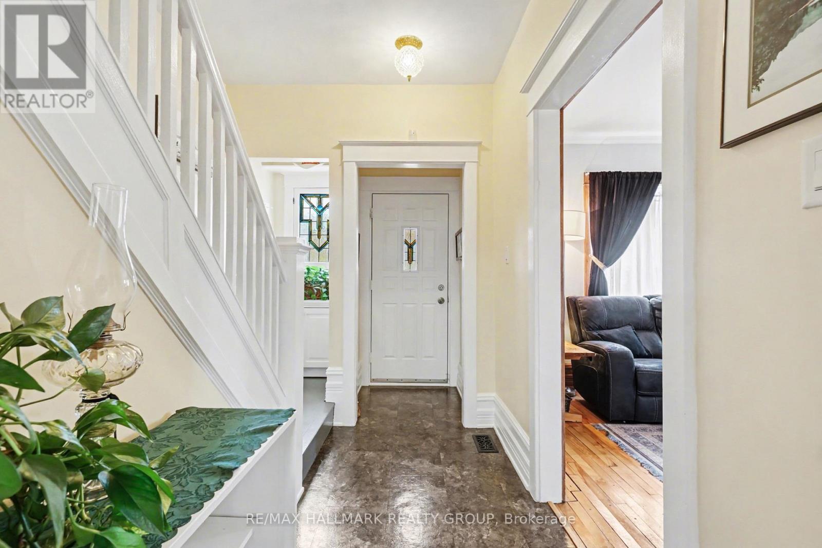 115 Hamilton Avenue N, Ottawa, ON - Indoor Photo Showing Other Room