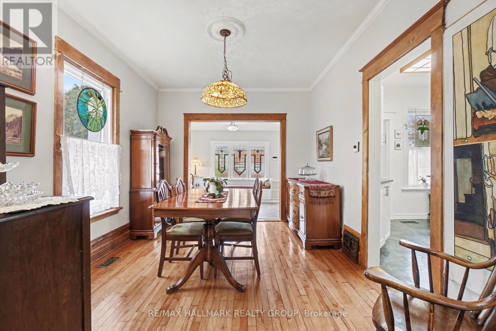 115 Hamilton Avenue N, Ottawa, ON - Indoor Photo Showing Dining Room