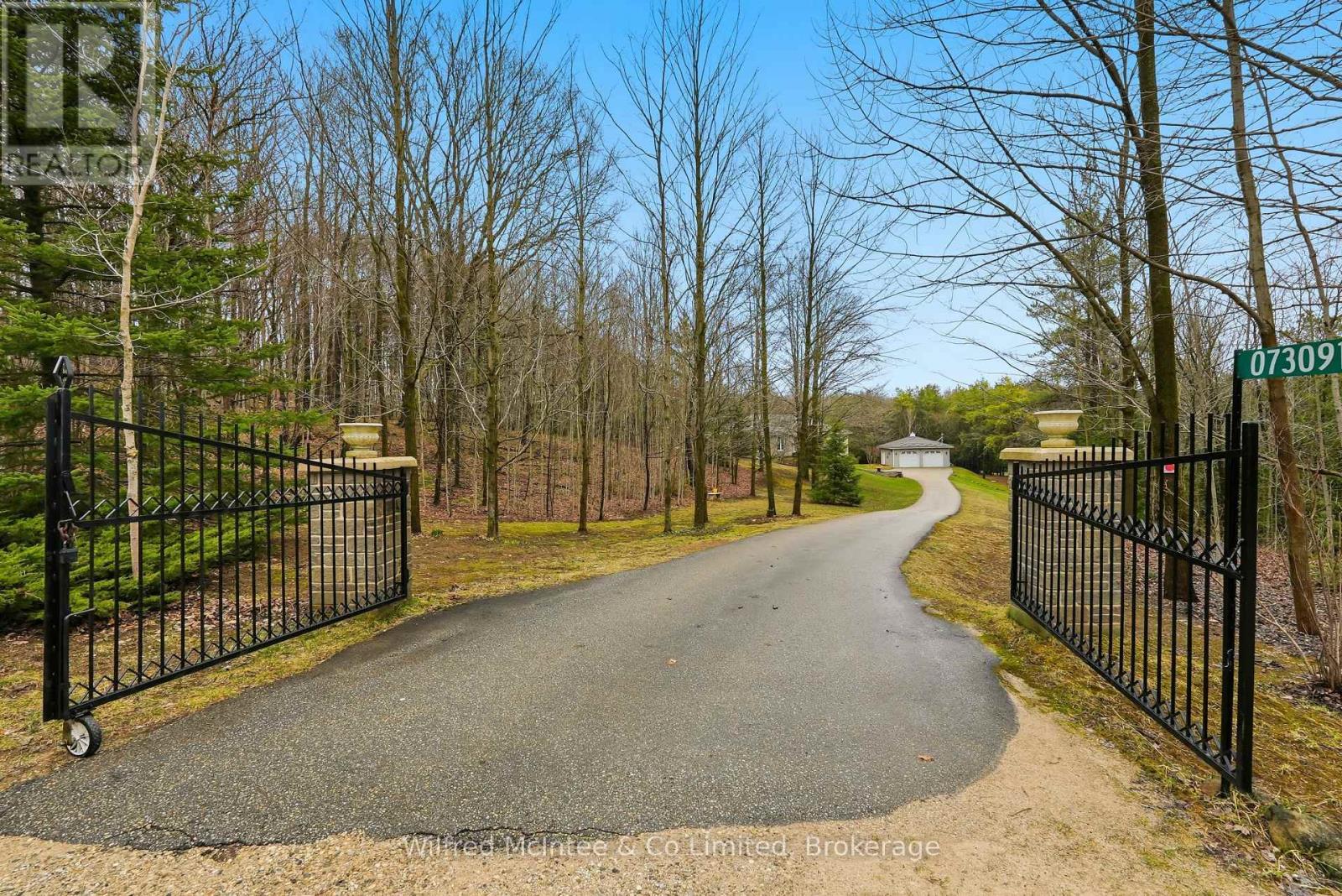 073091 10Th Sideroad Sdr, West Grey, ON - Outdoor