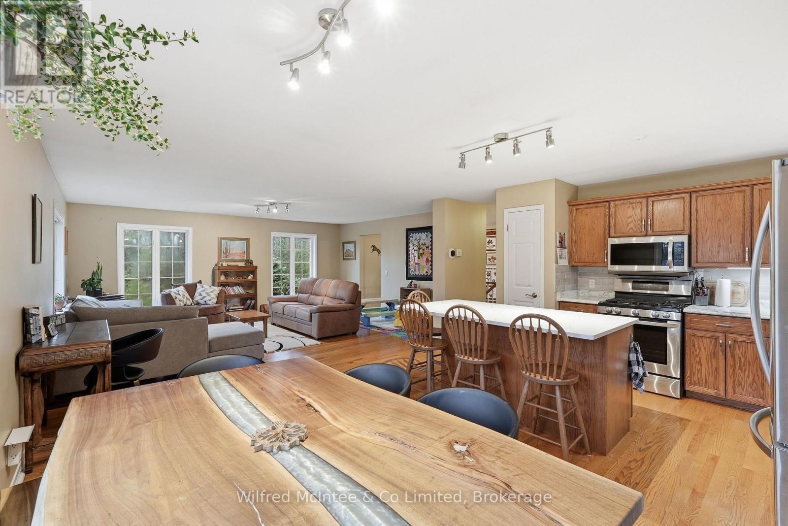 073091 10Th Sideroad Sdr, West Grey, ON - Indoor