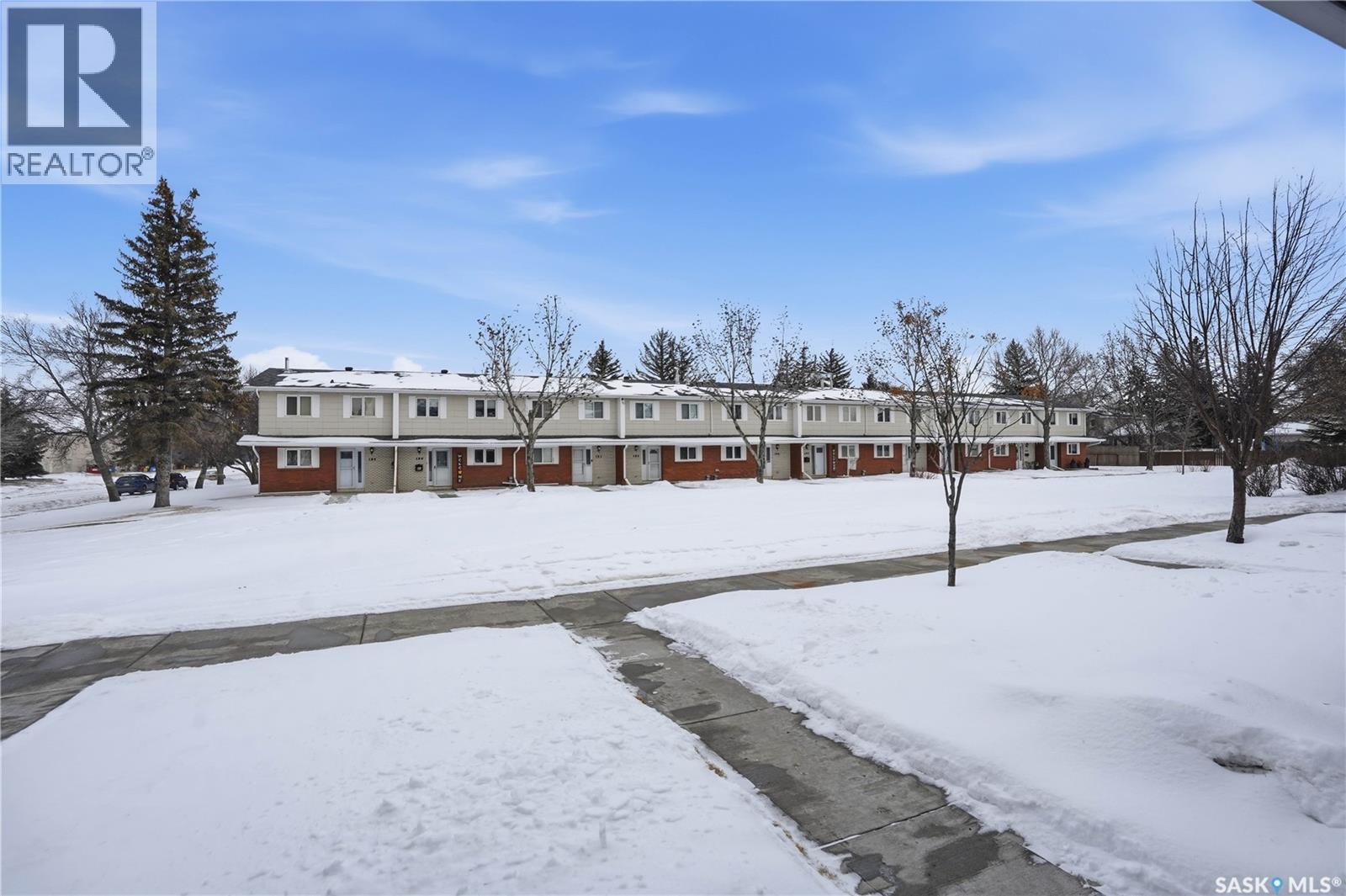 226 Plainsview Drive, Regina, SK - Outdoor