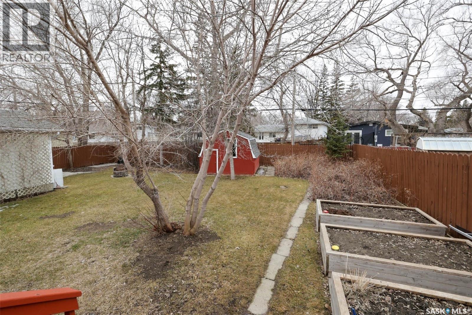 2512 Grant Road, Regina, SK - Outdoor