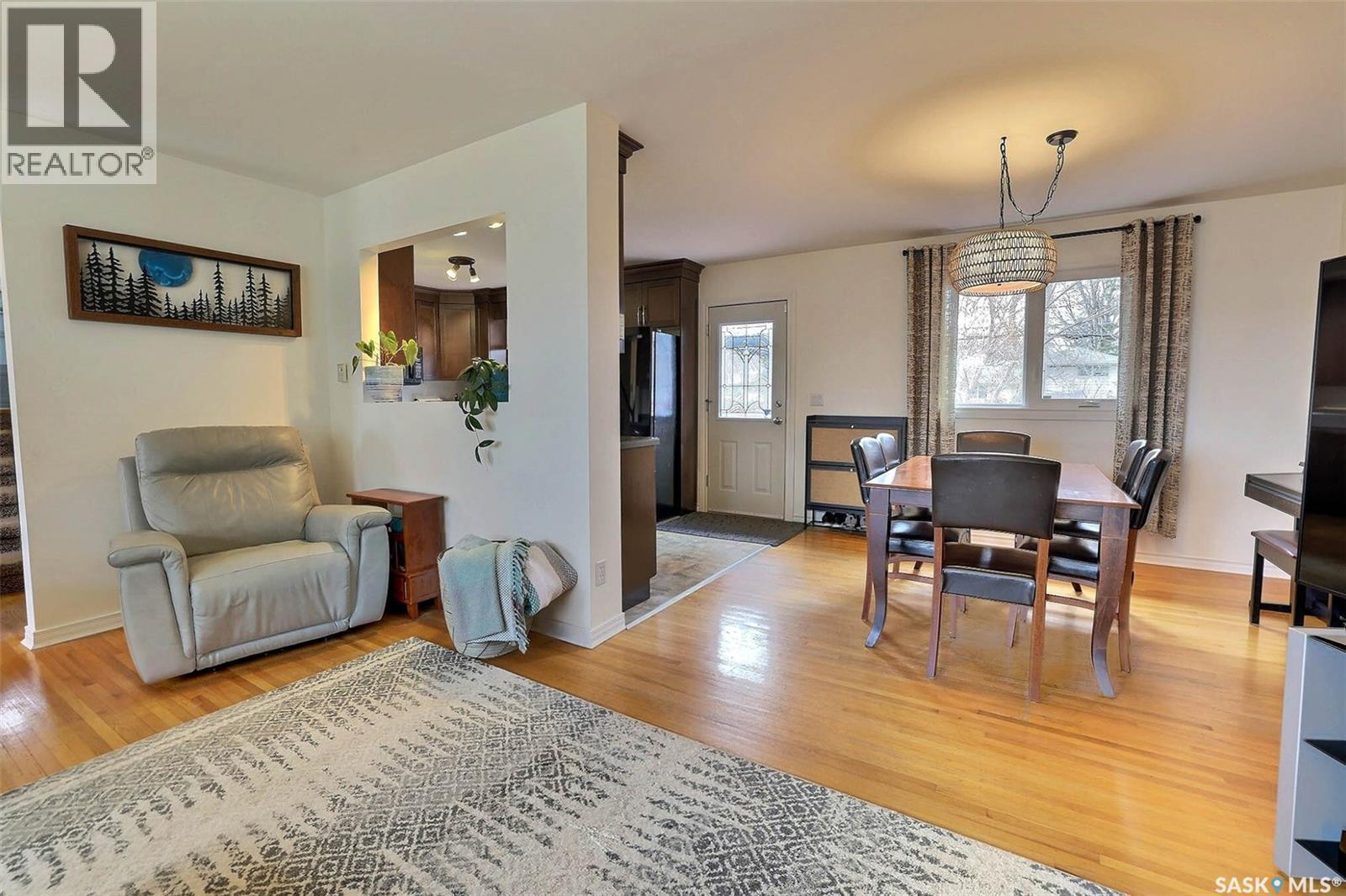 2512 Grant Road, Regina, SK - Indoor