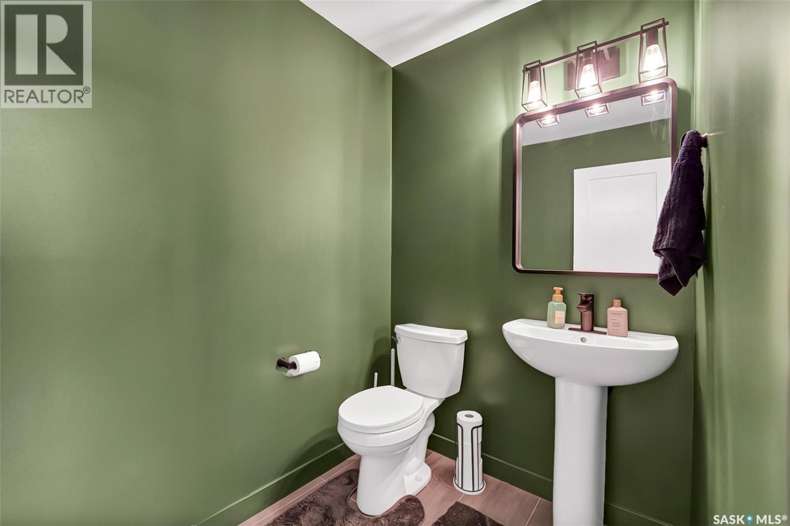 270 Lewin Crescent, Saskatoon, SK