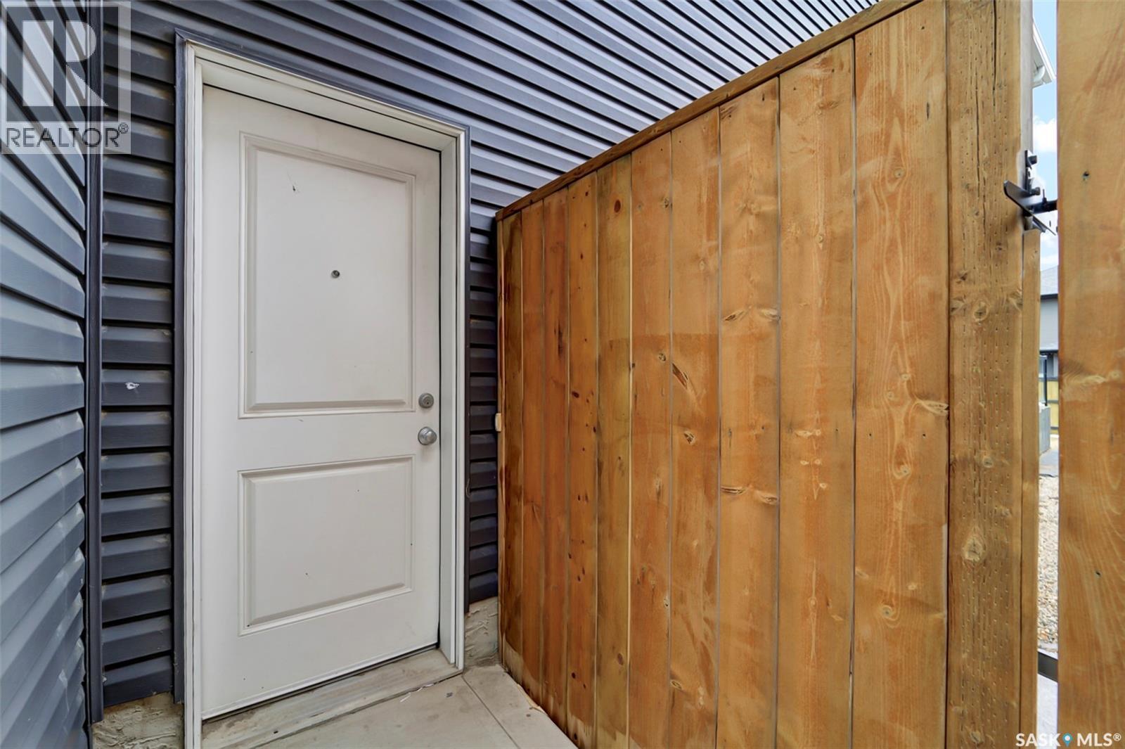 270 Lewin Crescent, Saskatoon, SK