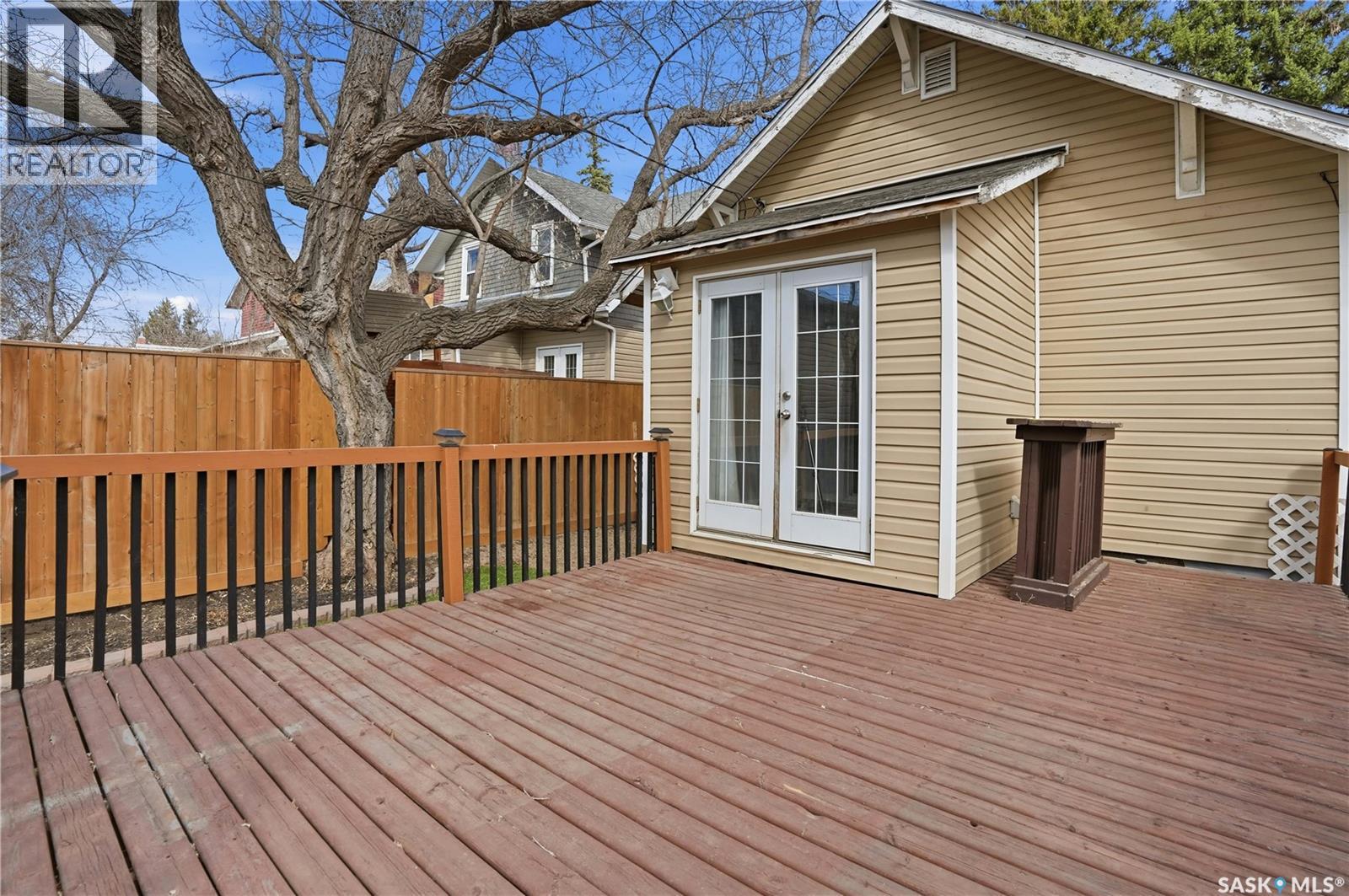 1150 3Rd Avenue Ne, Moose Jaw, SK - Outdoor With Deck Patio Veranda With Exterior