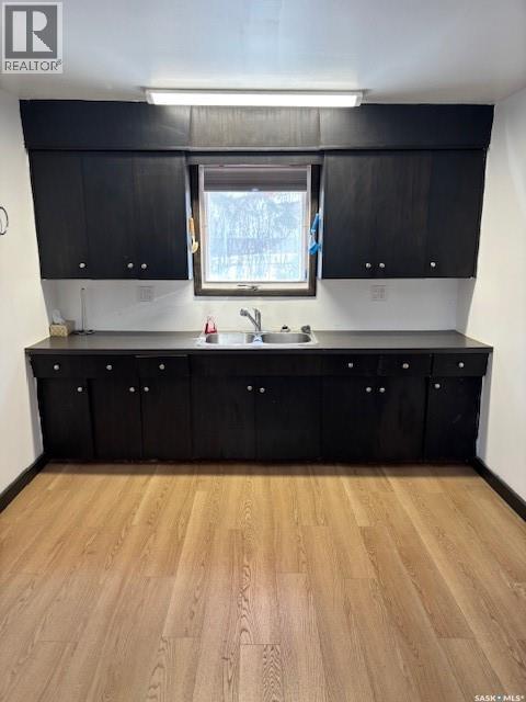 327 4Th Avenue E, Canora, SK - Indoor Photo Showing Kitchen With Double Sink