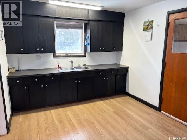 327 4Th Avenue E, Canora, SK - Indoor Photo Showing Kitchen With Double Sink