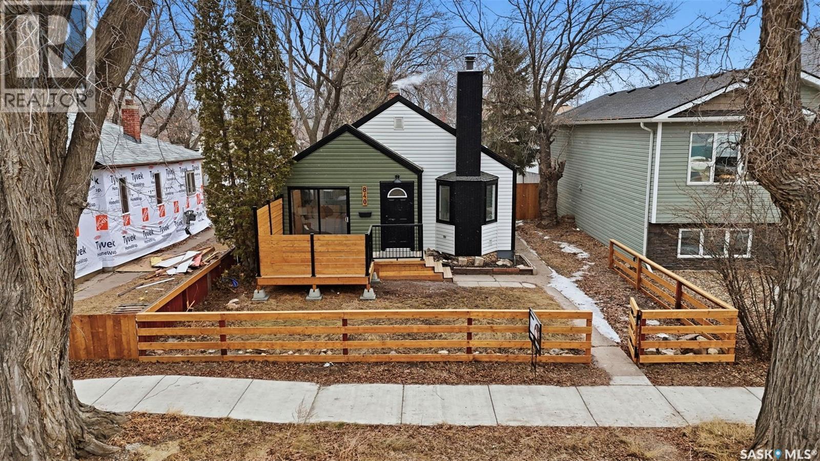 840 I Avenue S, Saskatoon, SK - Outdoor