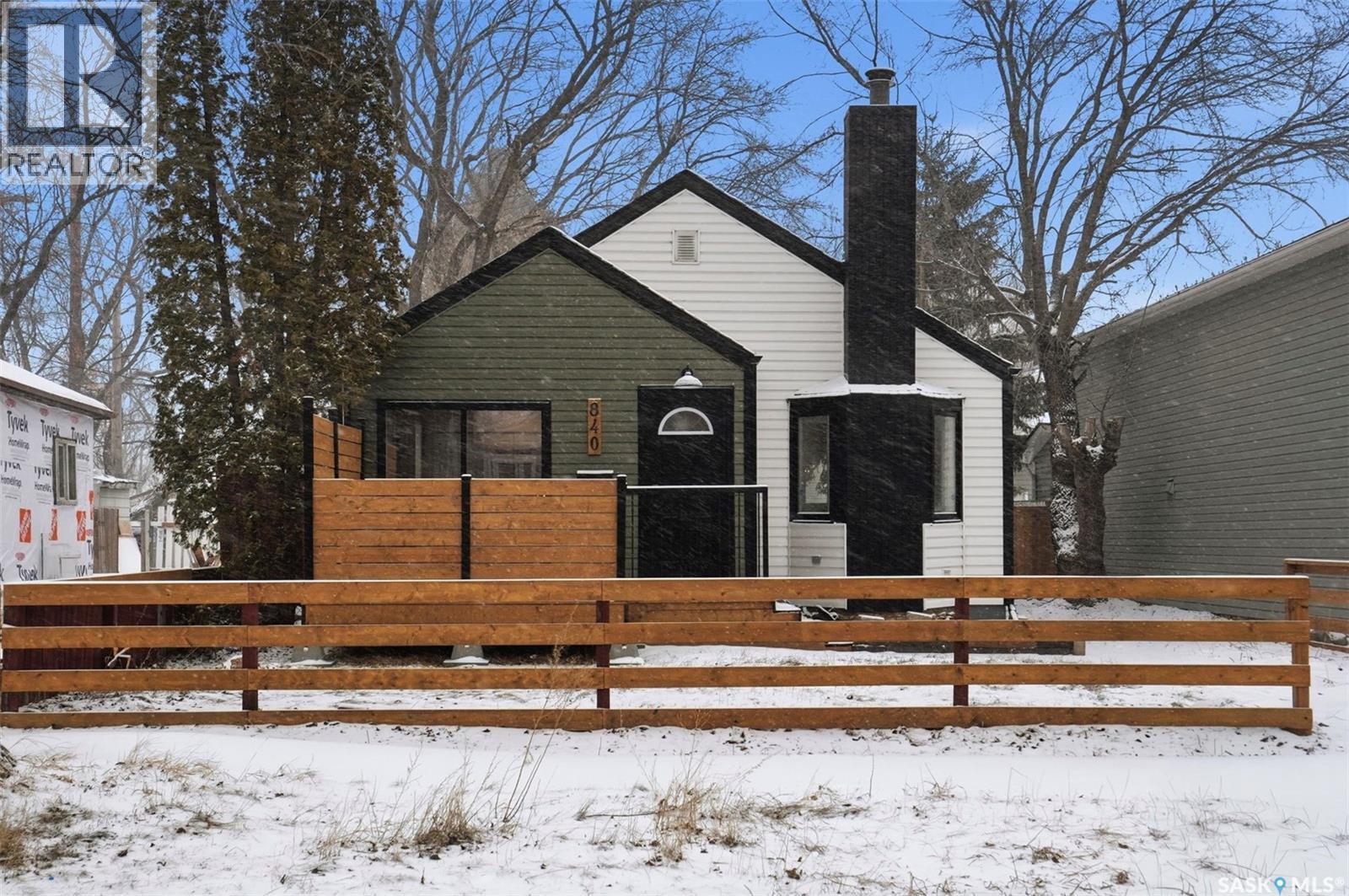 840 I Avenue S, Saskatoon, SK - Outdoor