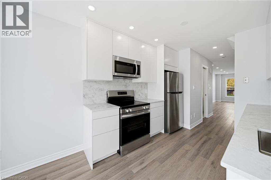 233B Vine Street, St. Catharines, ON - Indoor Photo Showing Kitchen With Stainless Steel Kitchen