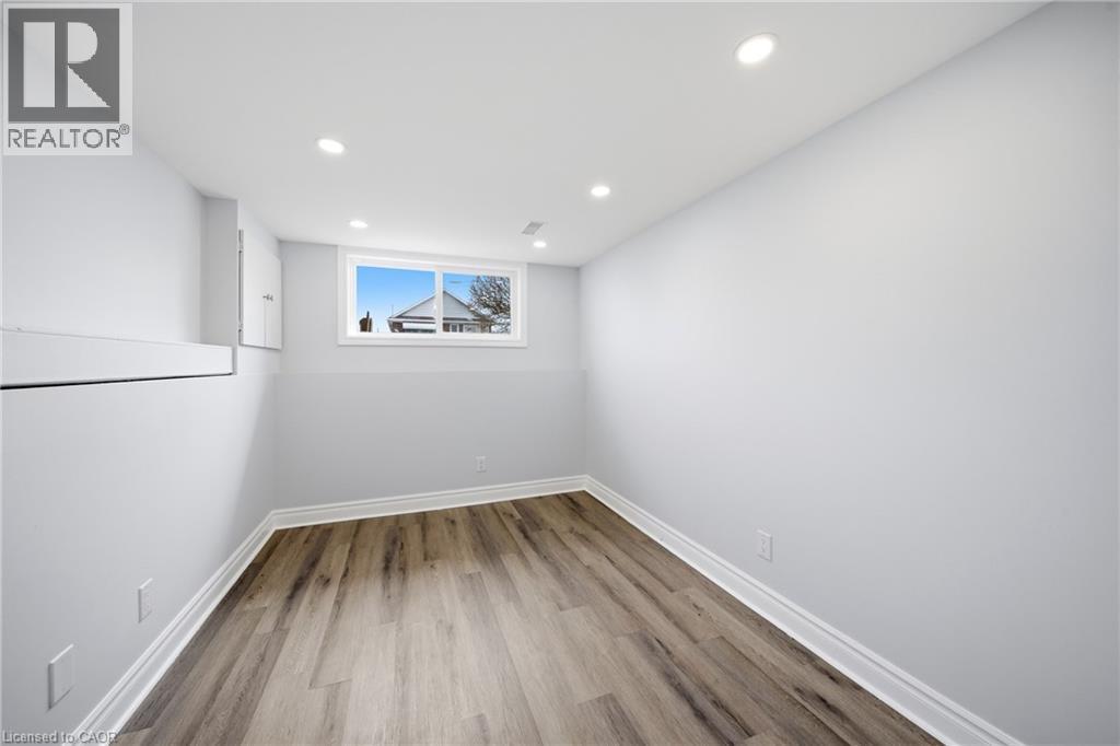 233B Vine Street, St. Catharines, ON - Indoor Photo Showing Other Room