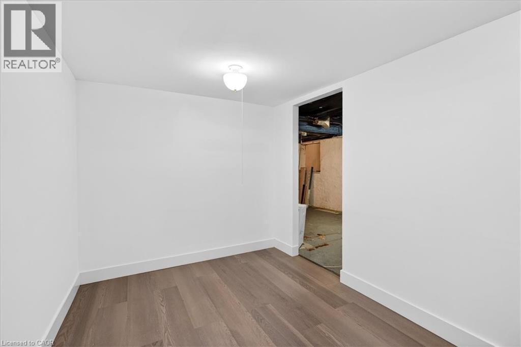 139 Queen Street S, Hamilton, ON - Indoor Photo Showing Other Room
