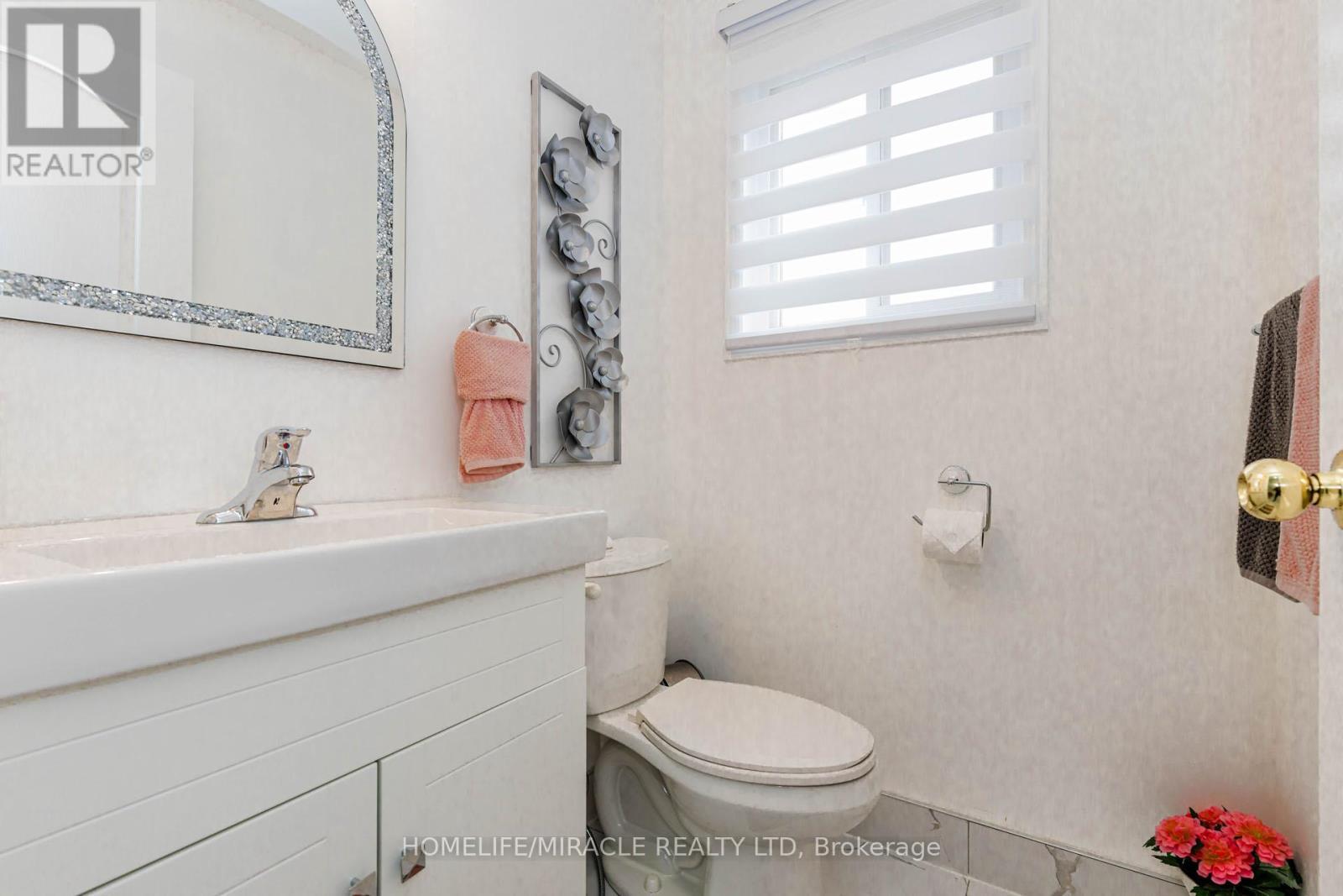 60 Bushmill Circle, Brampton, ON - Indoor Photo Showing Bathroom
