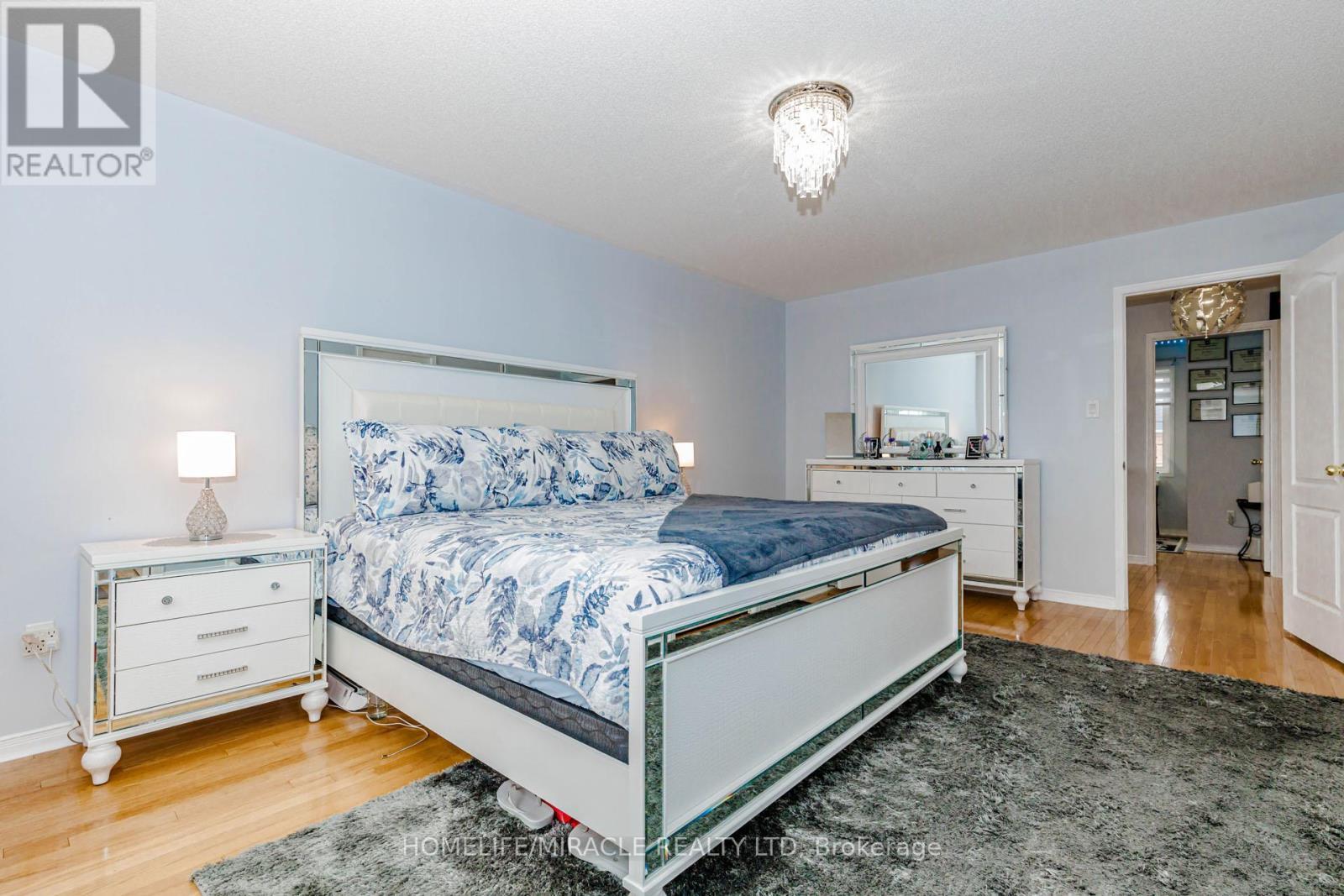 60 Bushmill Circle, Brampton, ON - Indoor Photo Showing Bedroom