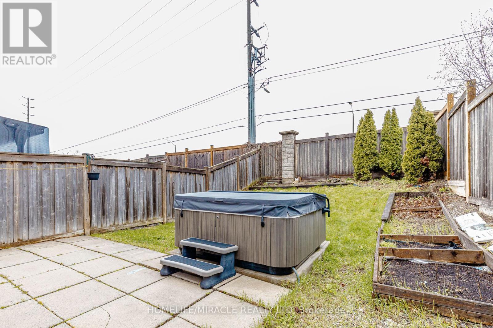 60 Bushmill Circle, Brampton, ON - Outdoor