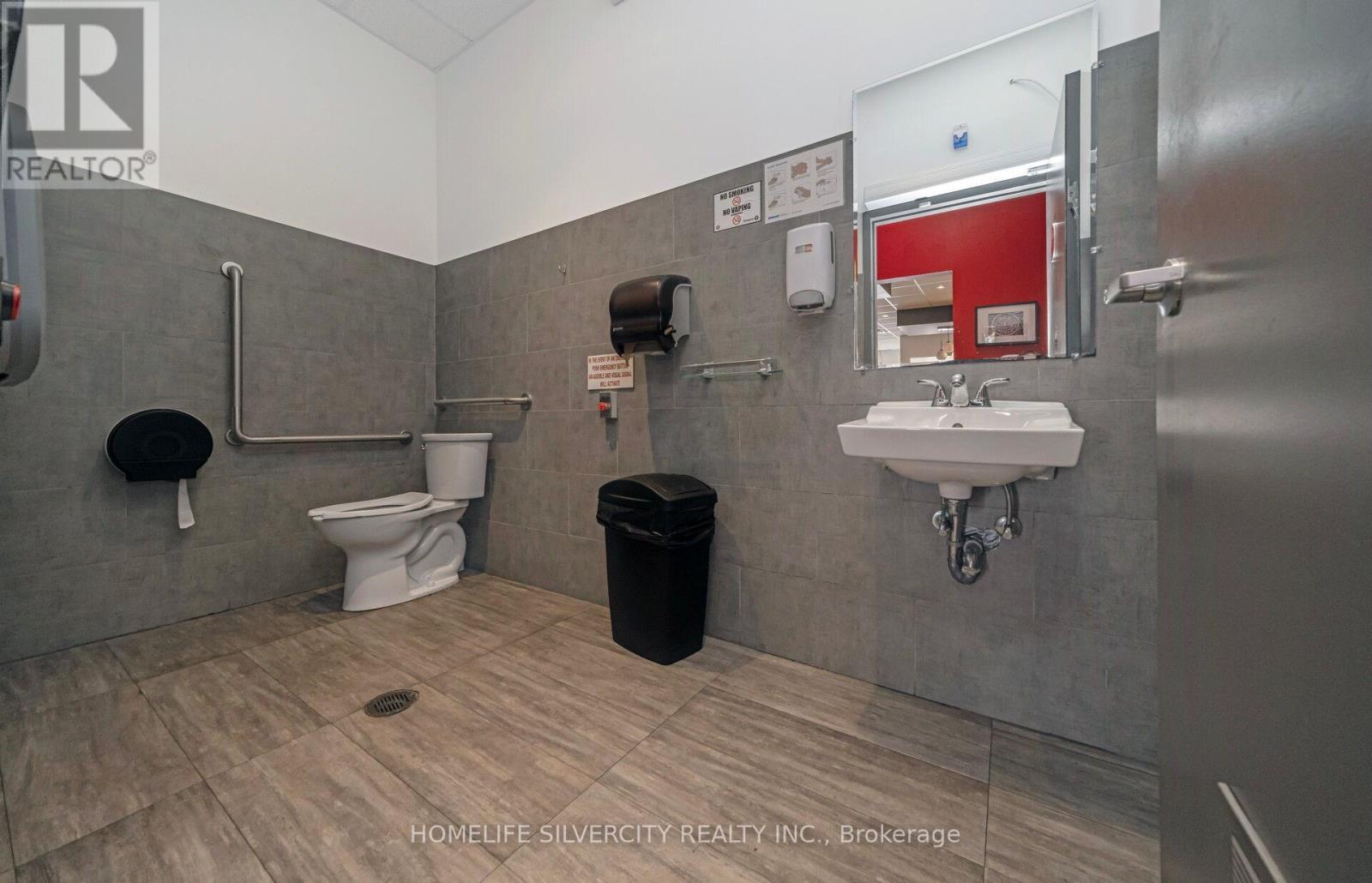 4490 Fairview Street, Burlington, ON