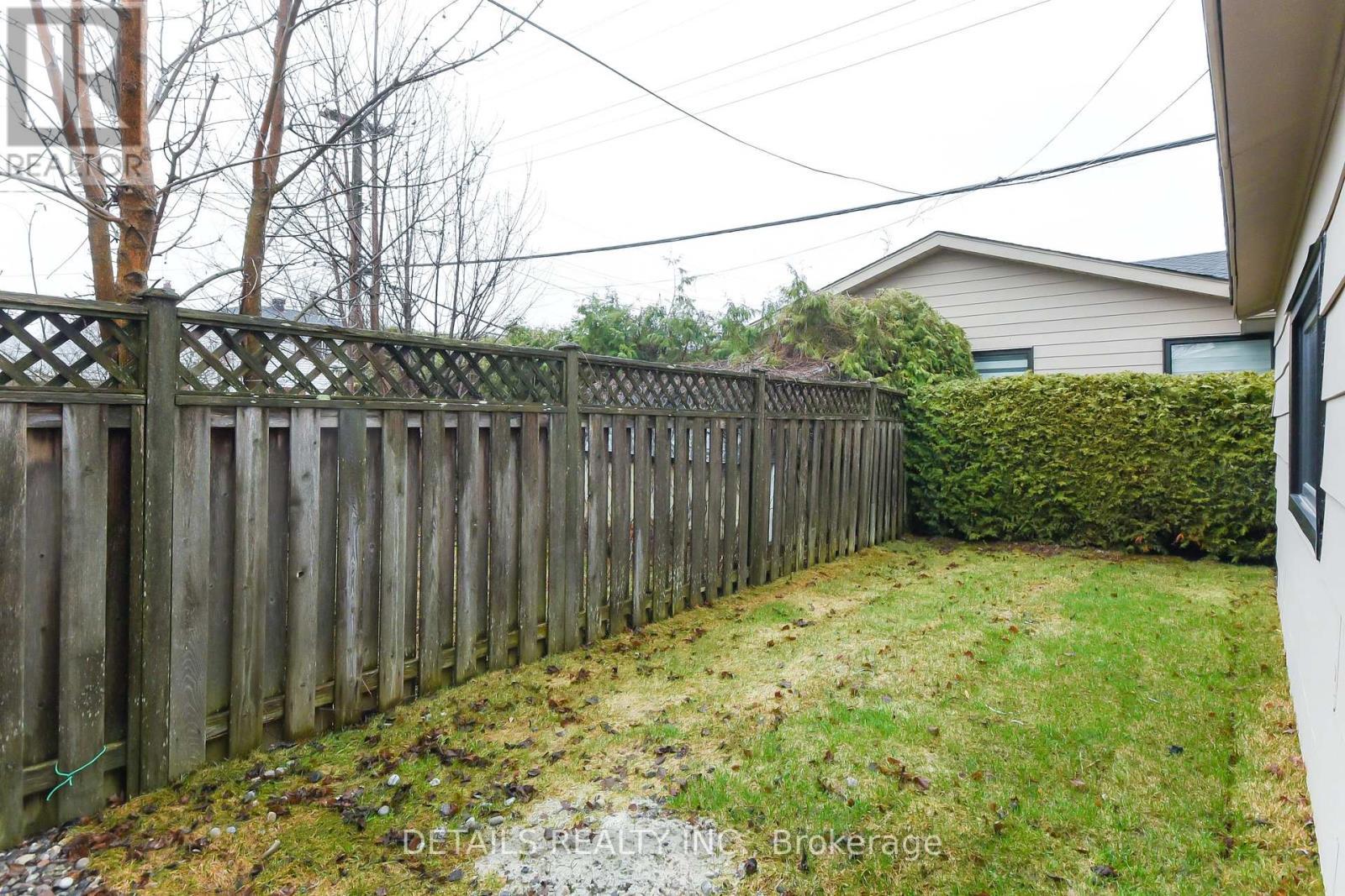 1969 Sharel Drive, Ottawa, ON - Outdoor