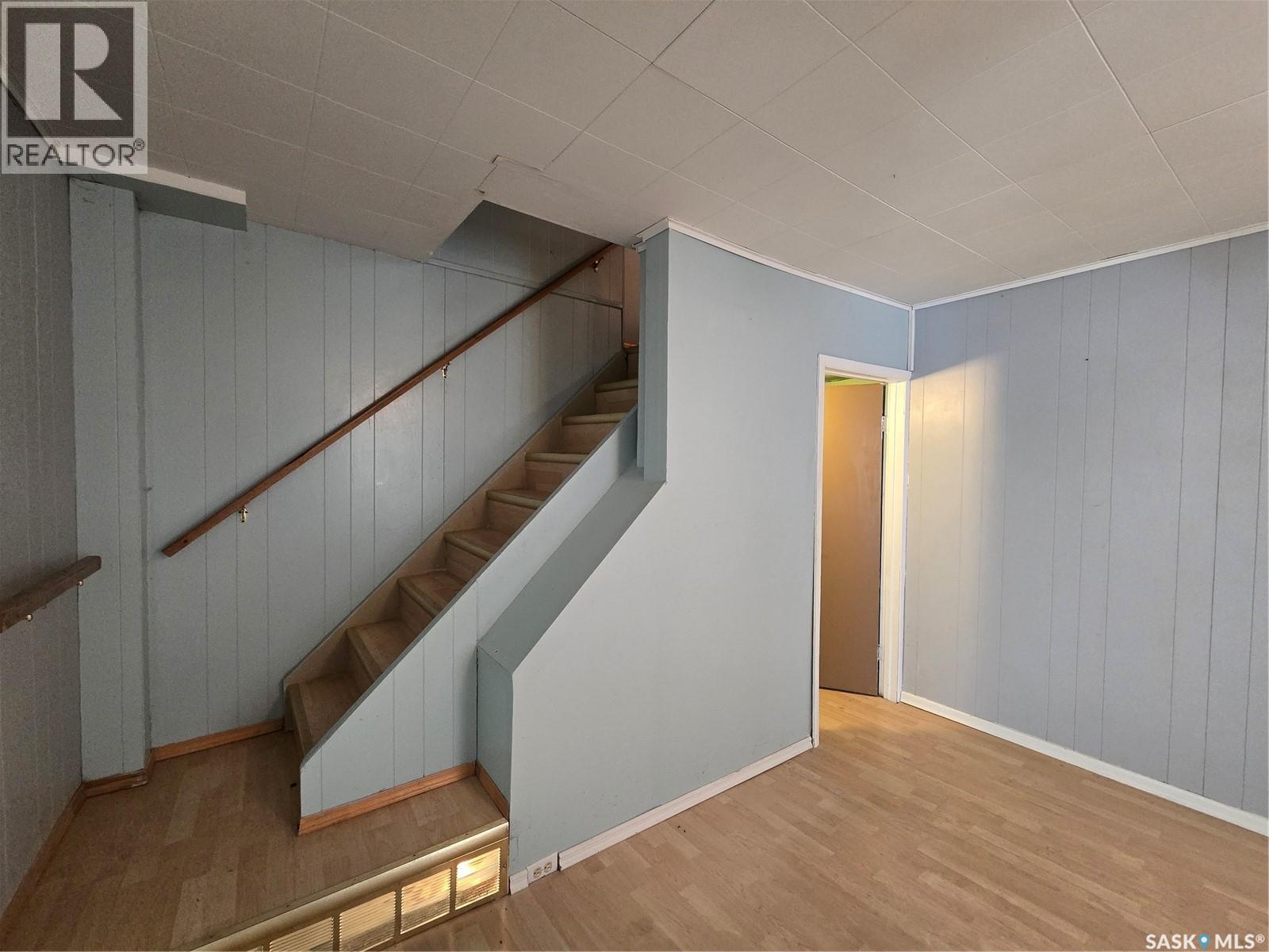 803 Hall Street, Loreburn, SK - Indoor Photo Showing Other Room