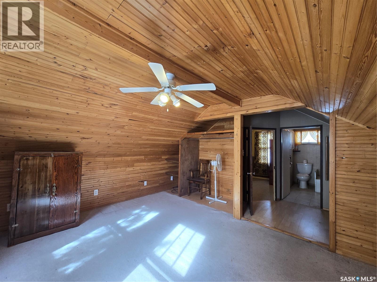 803 Hall Street, Loreburn, SK - Indoor Photo Showing Other Room