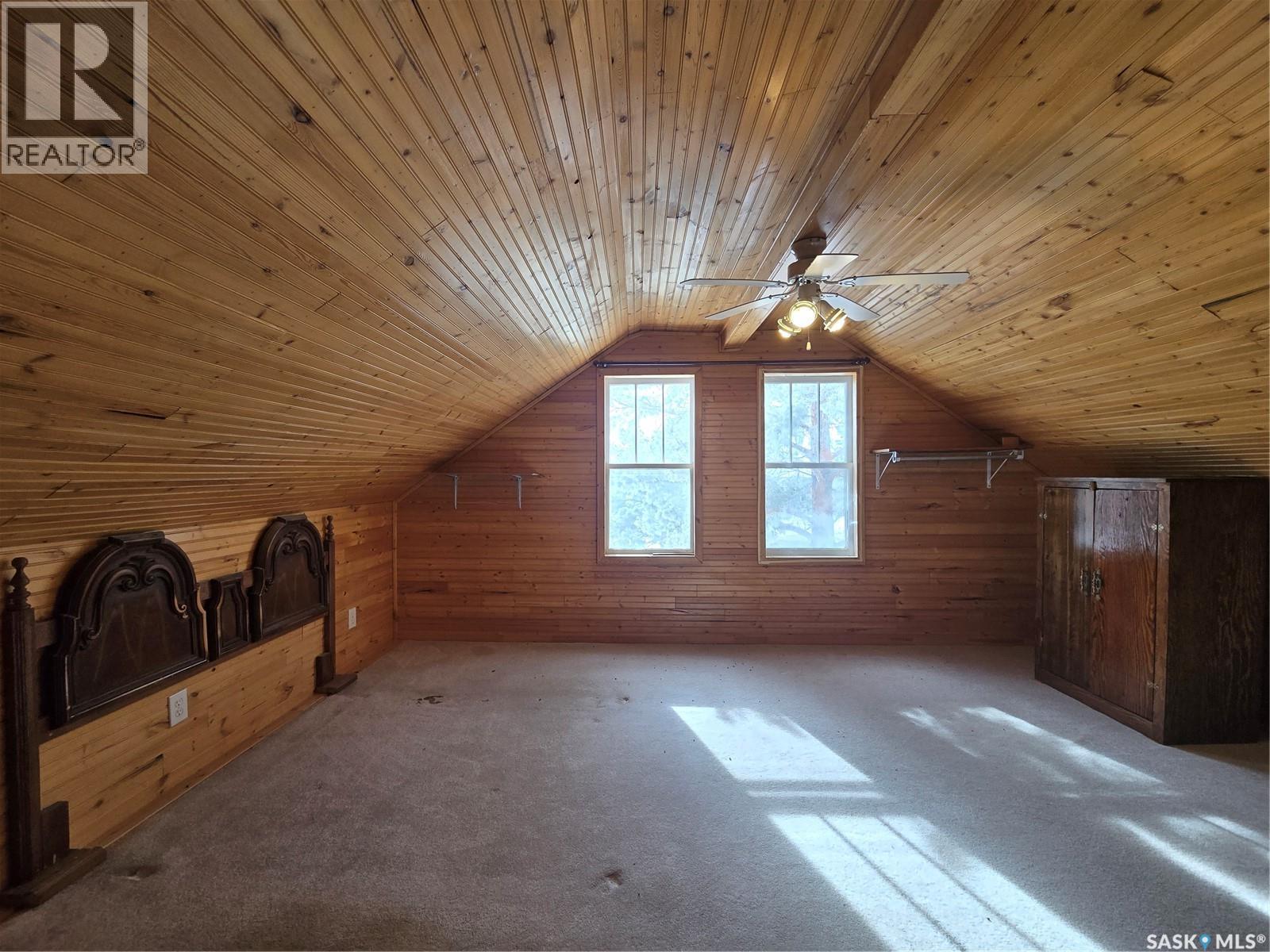 803 Hall Street, Loreburn, SK - Indoor Photo Showing Other Room