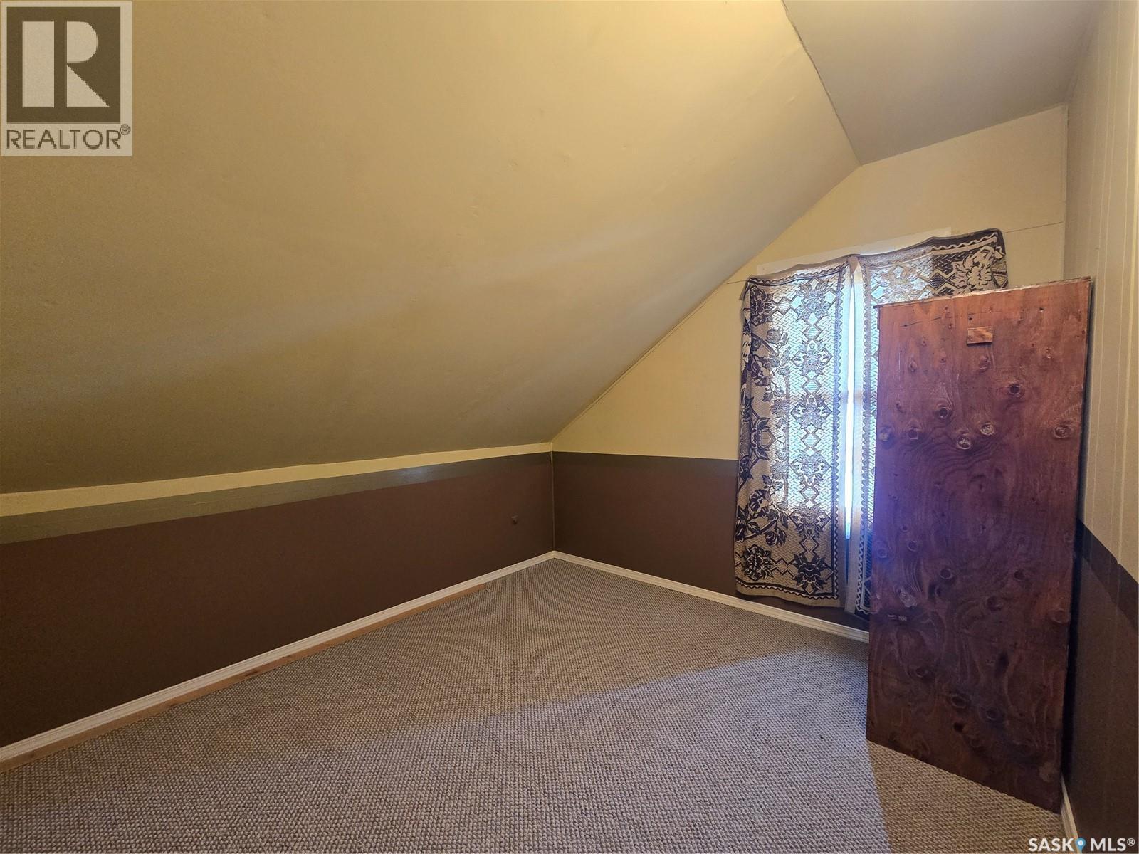 803 Hall Street, Loreburn, SK - Indoor Photo Showing Other Room