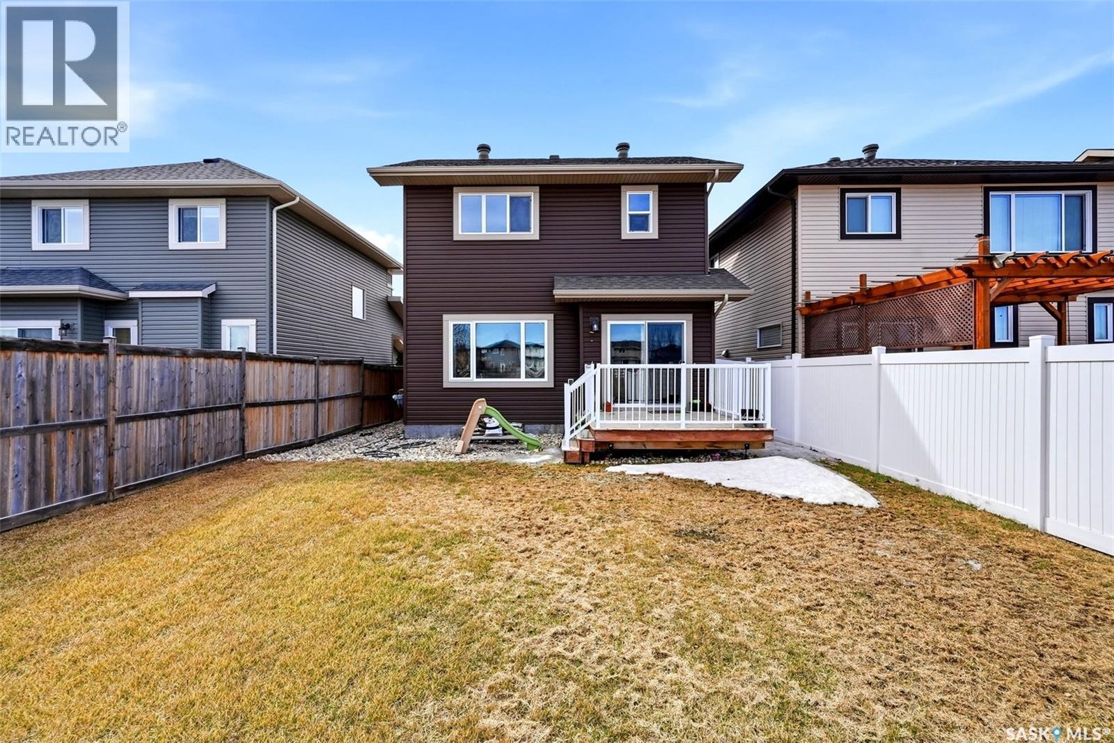5517 Norseman Crescent, Regina, SK - Outdoor