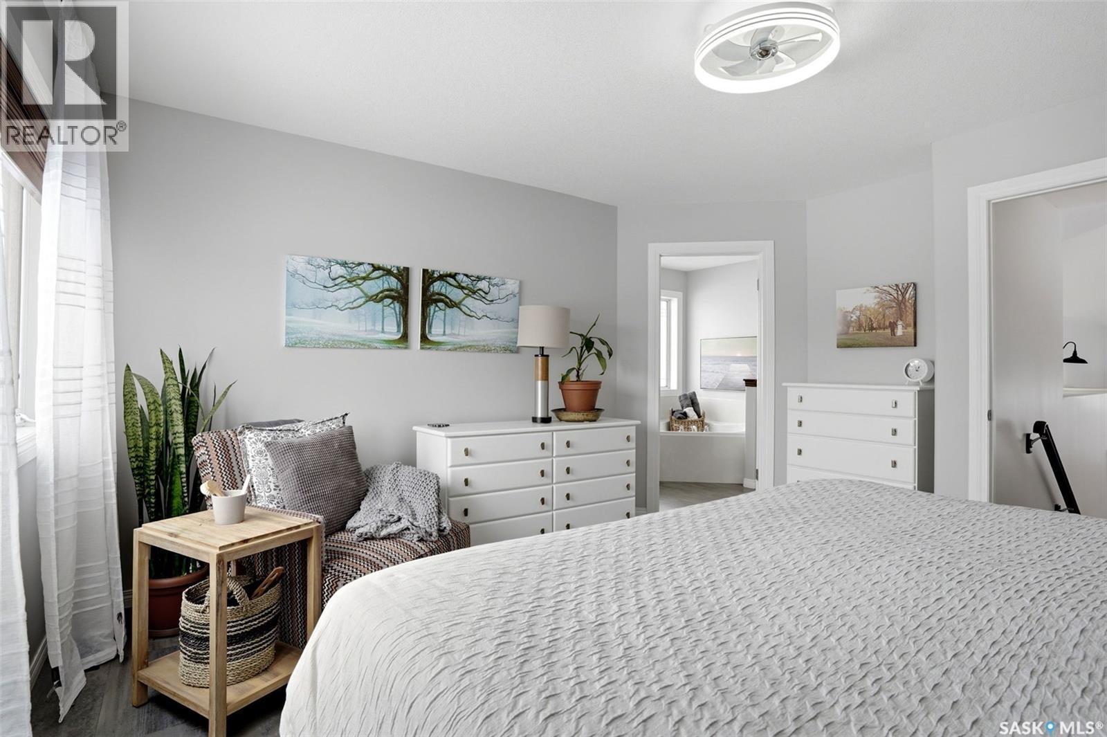 4014 Cumberland Road E, Regina, SK - Indoor Photo Showing Bedroom