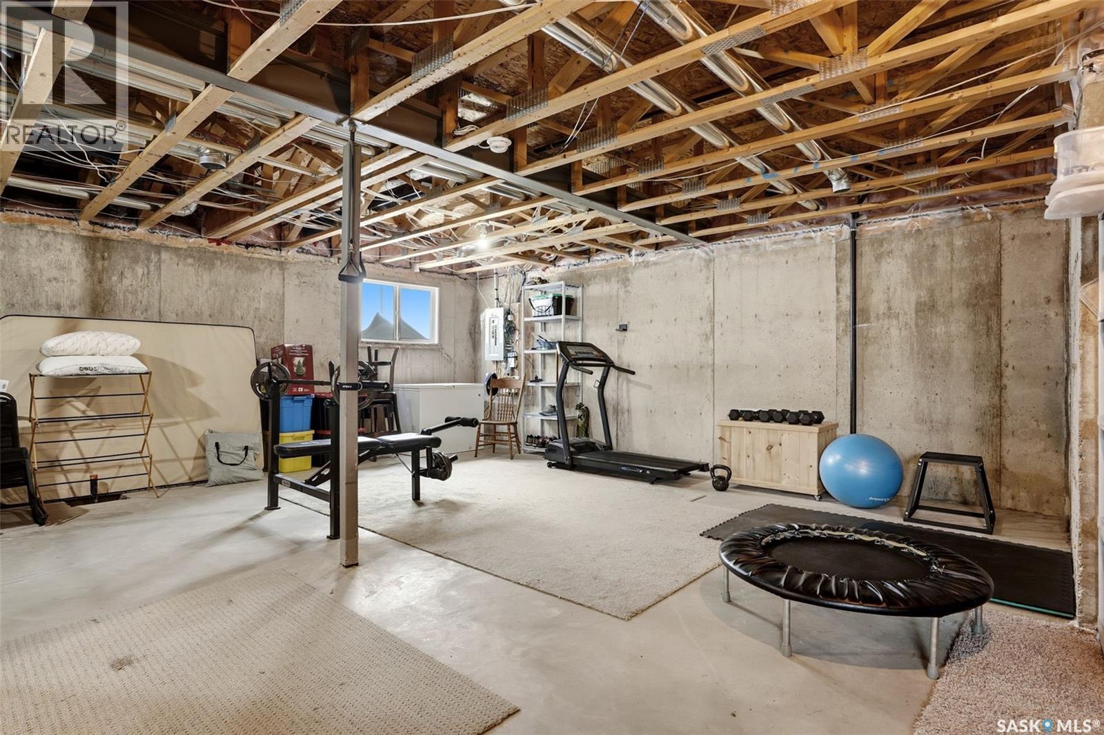 4014 Cumberland Road E, Regina, SK - Indoor Photo Showing Basement