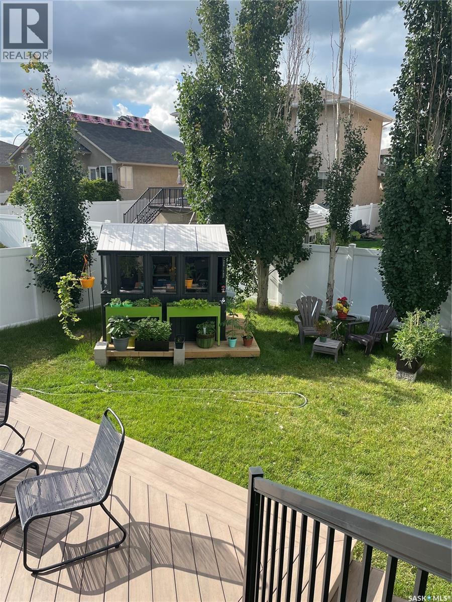 4014 Cumberland Road E, Regina, SK - Outdoor