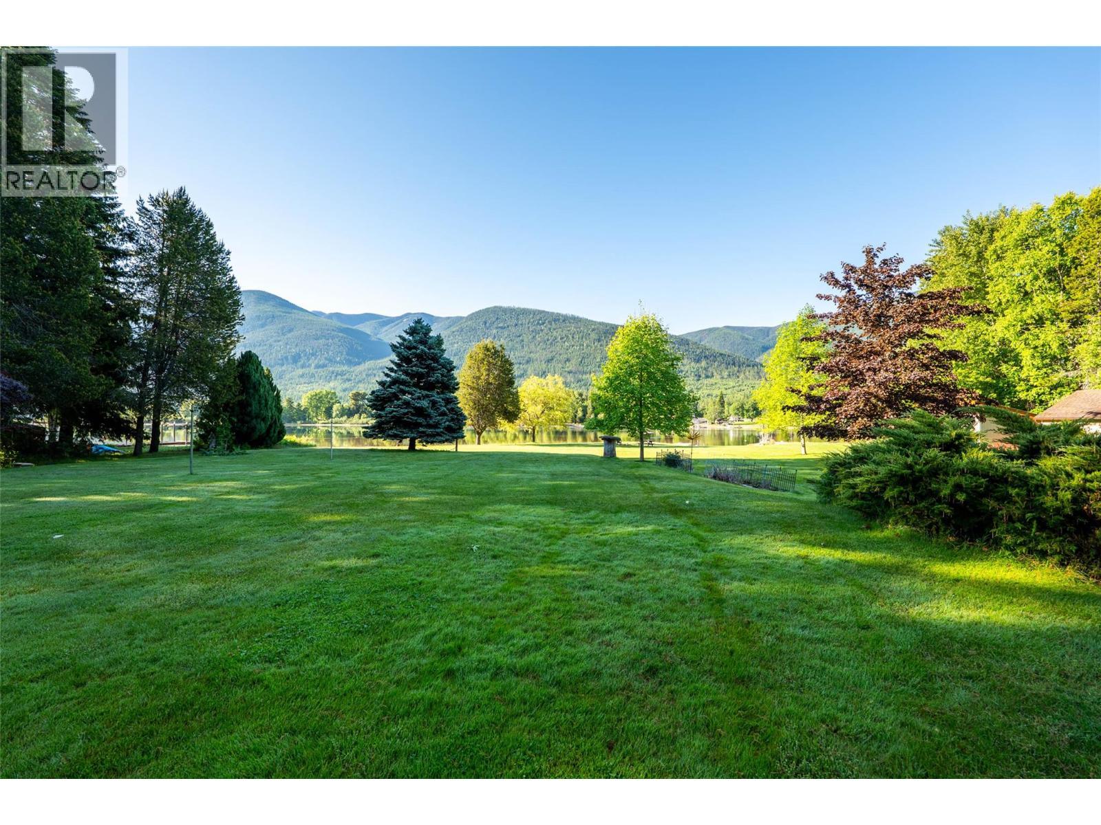 6158 Redfish Road, Nelson, BC