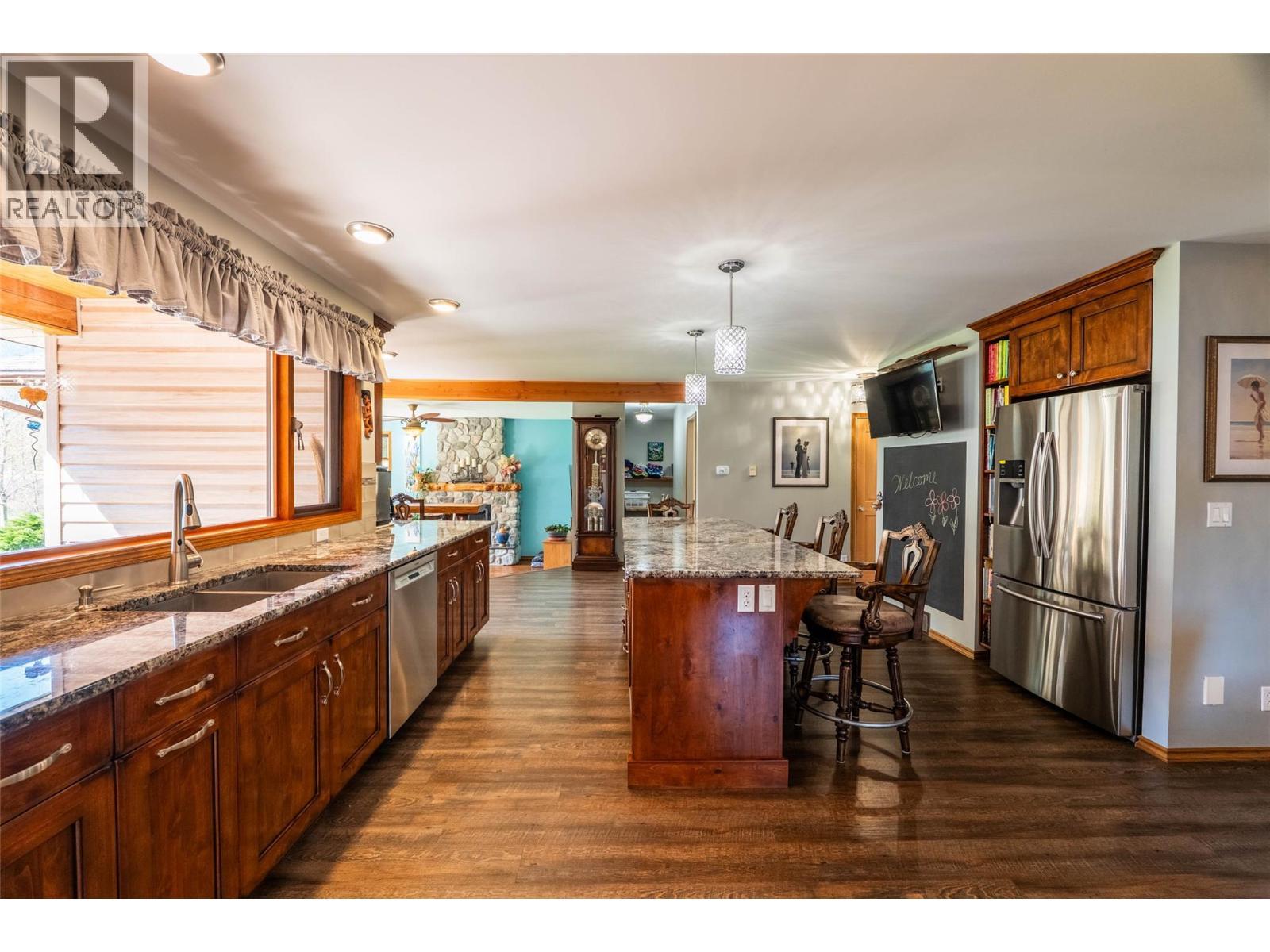 6158 Redfish Road, Nelson, BC