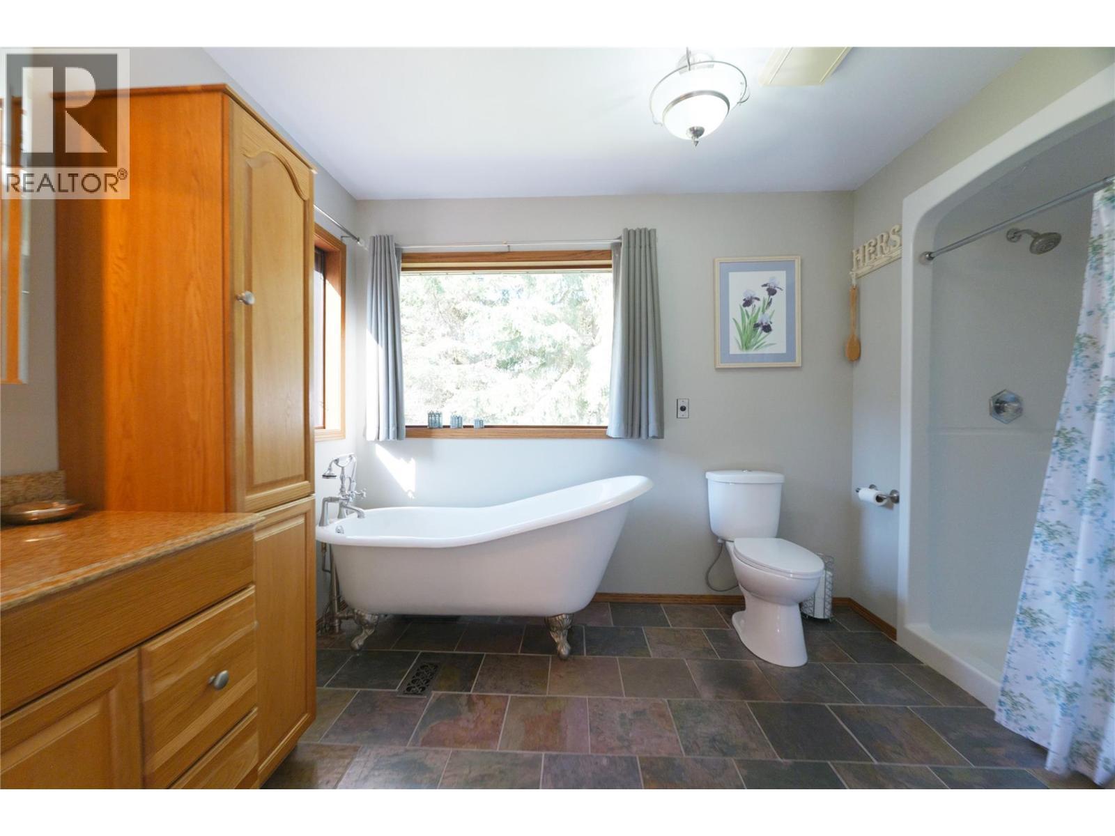 6158 Redfish Road, Nelson, BC